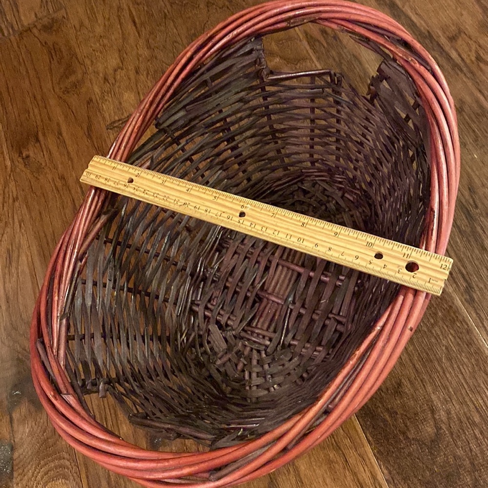 Woven basket side carry handles red mahogany dark walnut size approx 15” x 12”​ - Picture 9 of 13